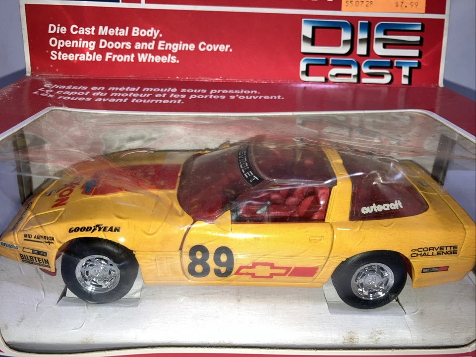 Revell Corvette ZR-1 Racing 1/24 amarillo 1989 vintage nuevo en caja Foto 3 de 4