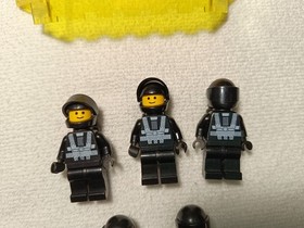 Lego 6987 Message Intercept Base Space Blacktron Astronaut Base