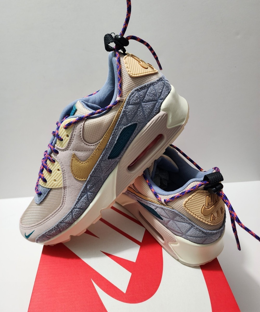 Nike Air Max 90 SE Fossil Stone White Limited Women's Shoes