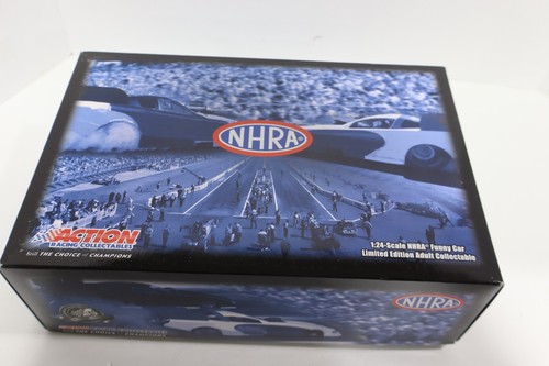 1.24scale 2005 MAC Tools US Nationals 2005 MONTE CARLO FUNNY CAR VHTFD ((NIB)). - Picture 3 of 4