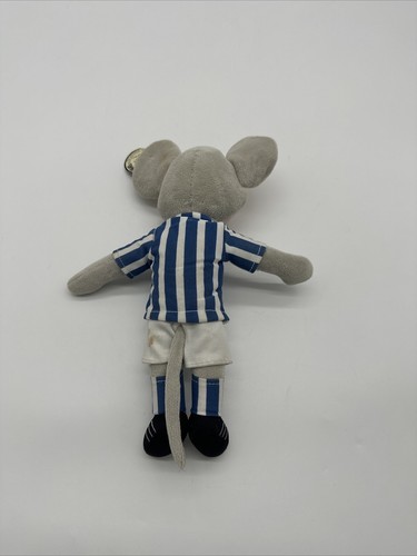 Chuck E Cheese Soccer Player Plush Stuffed Animal 2015 Lrd Ed. EUC- 12x6 In…P8 - Picture 3 of 22