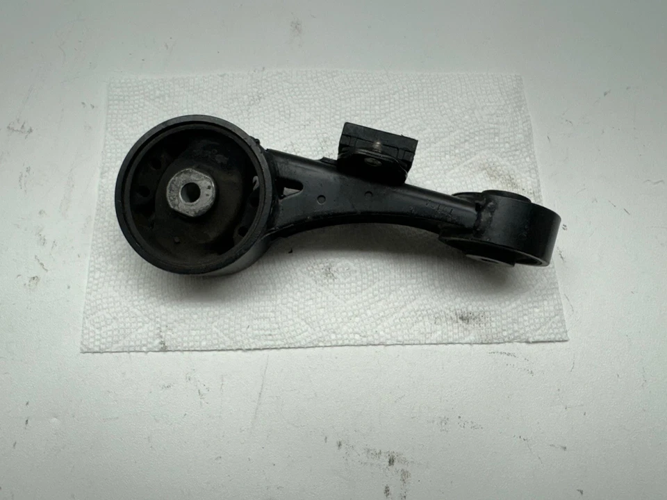 Montaje de puntal de par 12309-0P020 2010 2011 2012 2013 2014 2015 para Lexus RX350 Foto 3 de 4