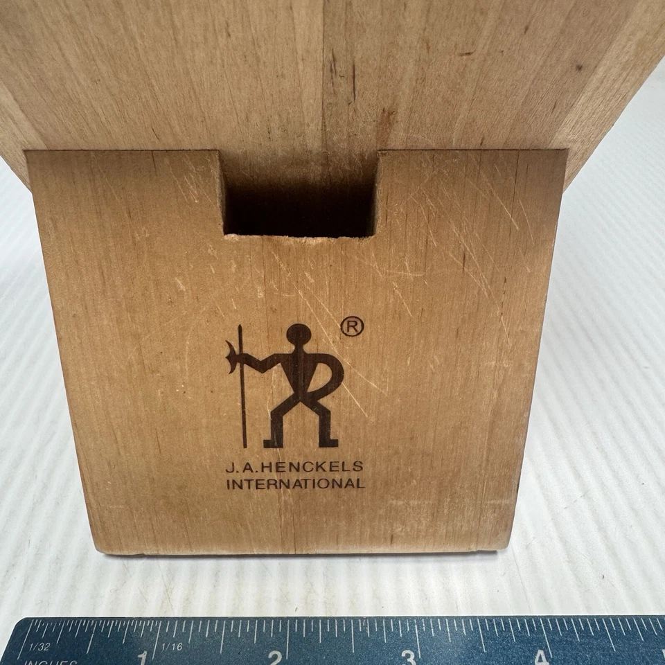 Bloque de cuchillos de madera Henkels 35100-958D con herramienta de afilado (vara) Foto 2 de 4