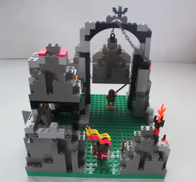 Lego Set 6087~WITCH'S MAGIC MANOR~ Parts 100% complete~Instructions~No Box~Used