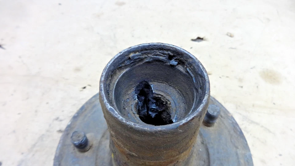 Buje delantero Ford modelo T 1926 1927 para rueda de radios de cable original + Foto 4 de 4