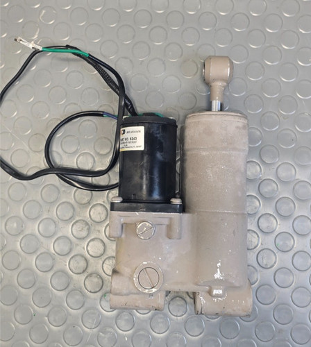 Johnson Evinrude Tilt & Trim Assy 1989-2004  40-48-50HP  Used (2639)