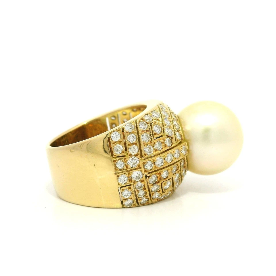 Anillo ancho grande de oro amarillo de 18k de 12,8 mm con mosaico pavé de diamantes Foto 4 de 4