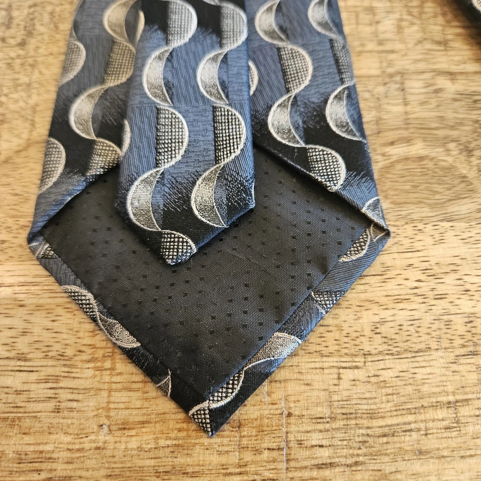 Corbata geométrica Joseph & Feiss para hombre 100 % seda azul marino plateado diseño elegante Foto 4 de 4