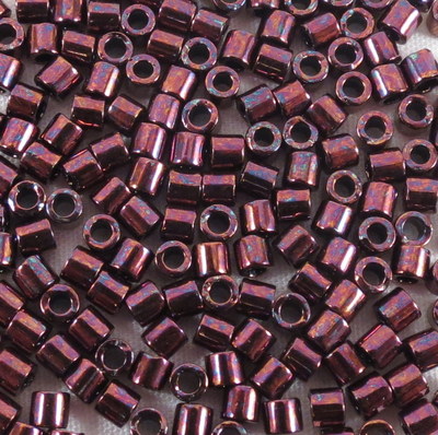 Delica Scales 8/0 Miyuki Delica Duracoat Galvanized Hot Pink