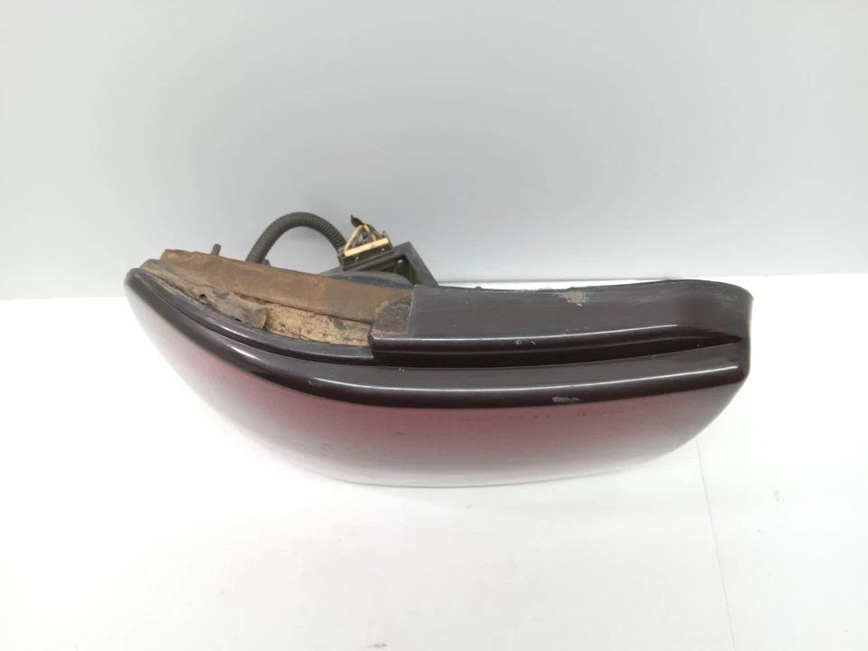 OLDSMOBILE ACHICKVA 1992-1998 LUZ TRASERA IZQUIERDA LADO CONDUCTOR OEM, 166-01452 Foto 3 de 4