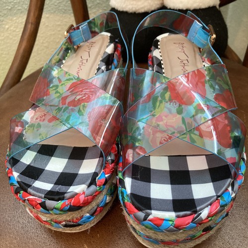 Betsey Johnson Fuller multi colored sandals size 7 Platform Summer