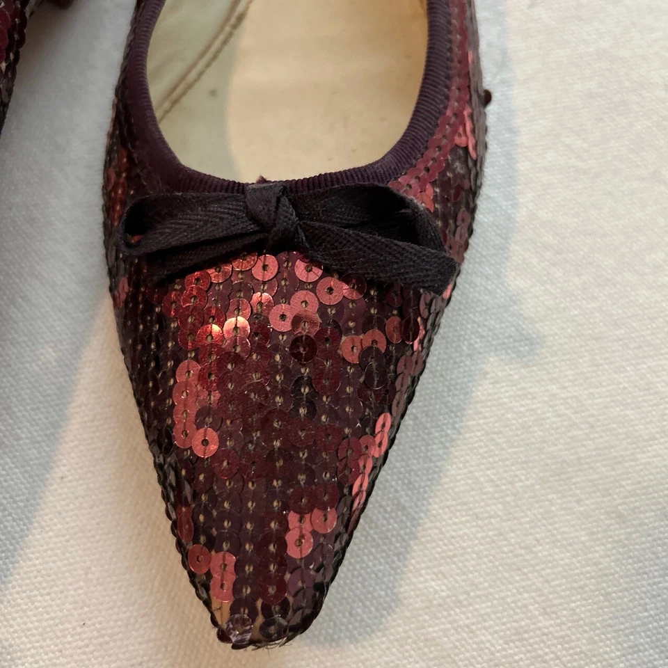 Miu Miu Burgundy Sequin Ballet Flats Bow Sz 39½ Designer Luxury Sparkly Holiday - Image 4 of 4