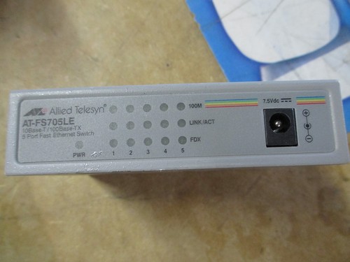 Allied Telesyn AT-FS705LE 10/100 Base TX 5-Port Switch Network Netzwerk ...