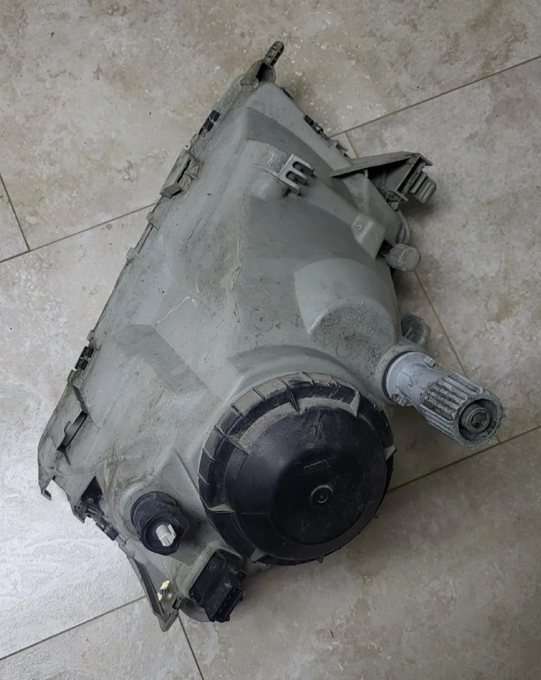 99 00 01 02 Saab 9-3 93 Faro Pasajero Derecho Faro Luz Lámpara Foto 2 de 4