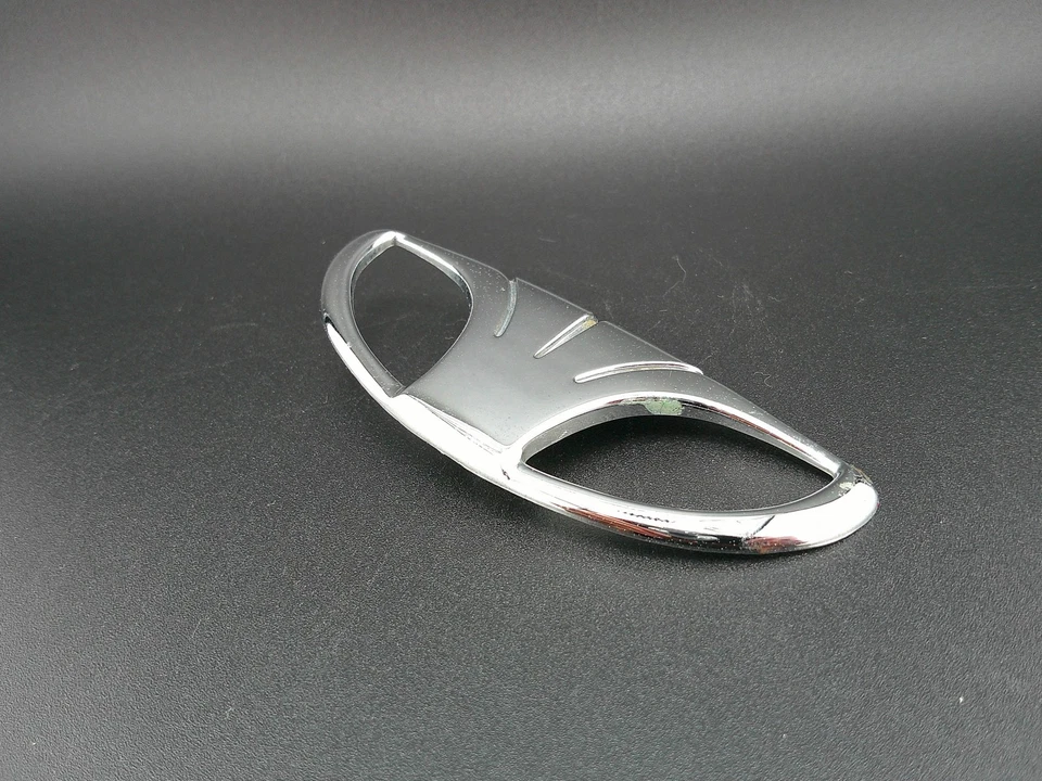 Daewoo Matiz V100 Cromo Parrilla Frontal Emblema Insignia Logo OEM Genuino Usado Foto 4 de 4