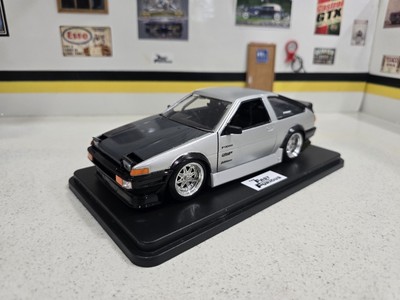 ラジコンTOYOTA 　AE86 Kyosho RC Mini Z TOYOTA TRUENO AE86 AWD Drift -RTR- *WHITE*