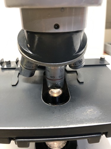 American Optical One Ten Microscope with 5 objective lenses MED - Picture 7 of 9