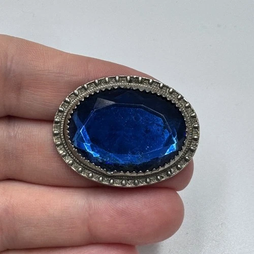 Vintage Blue Faceted Glass Oval Brooch Silver Tone Costume Jewelry Pin Statement