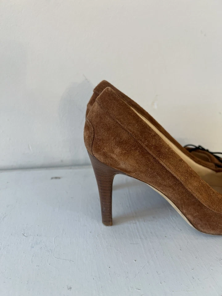 90s Vintage Manolo Blahnik Women's Heel Size 37 Brown Suede Pointed Toe - Image 3 of 4