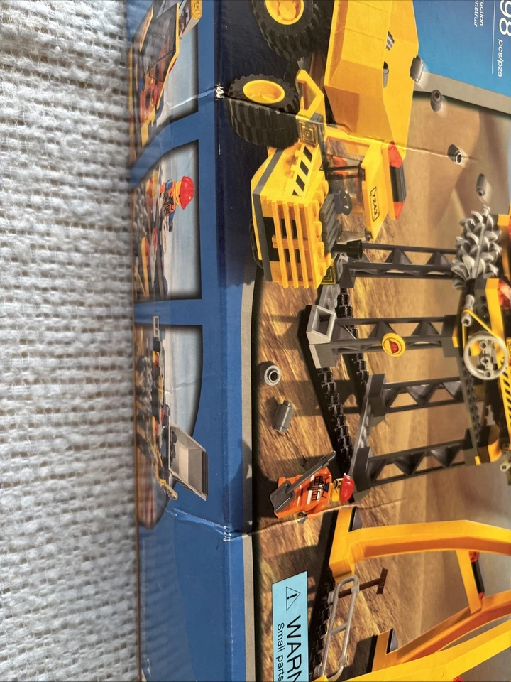 Lego City 2005 Lot 7243 7248 7246 New! - Image 2 of 4