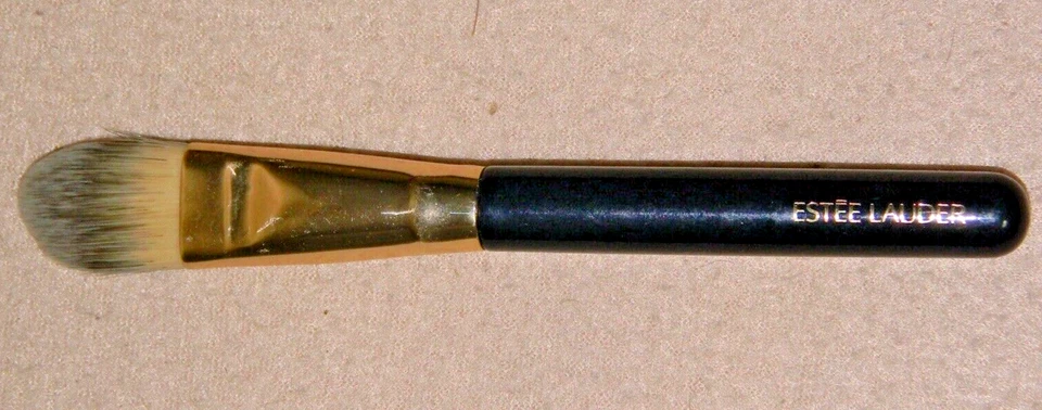 Estee Lauder | CEPILLO BASE 1 | Nunca Usado | Sin caja original Foto 2 de 2