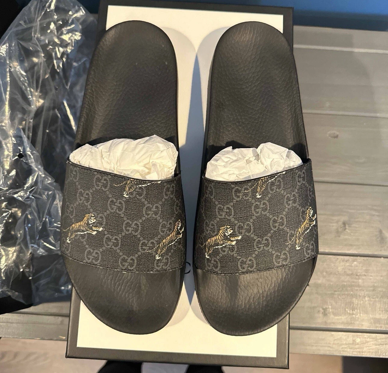 Gucci GG Supreme Tiger Slides taille 11