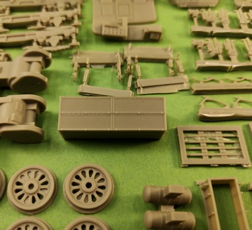 Electric locomotive VL11/VL11m (2 sections) H0 1/87 Kit for assembly - Picture 4 of 13