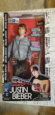 JUSTIN BIEBER 2011 singing Doll. Toy R Us Performance Collection 
