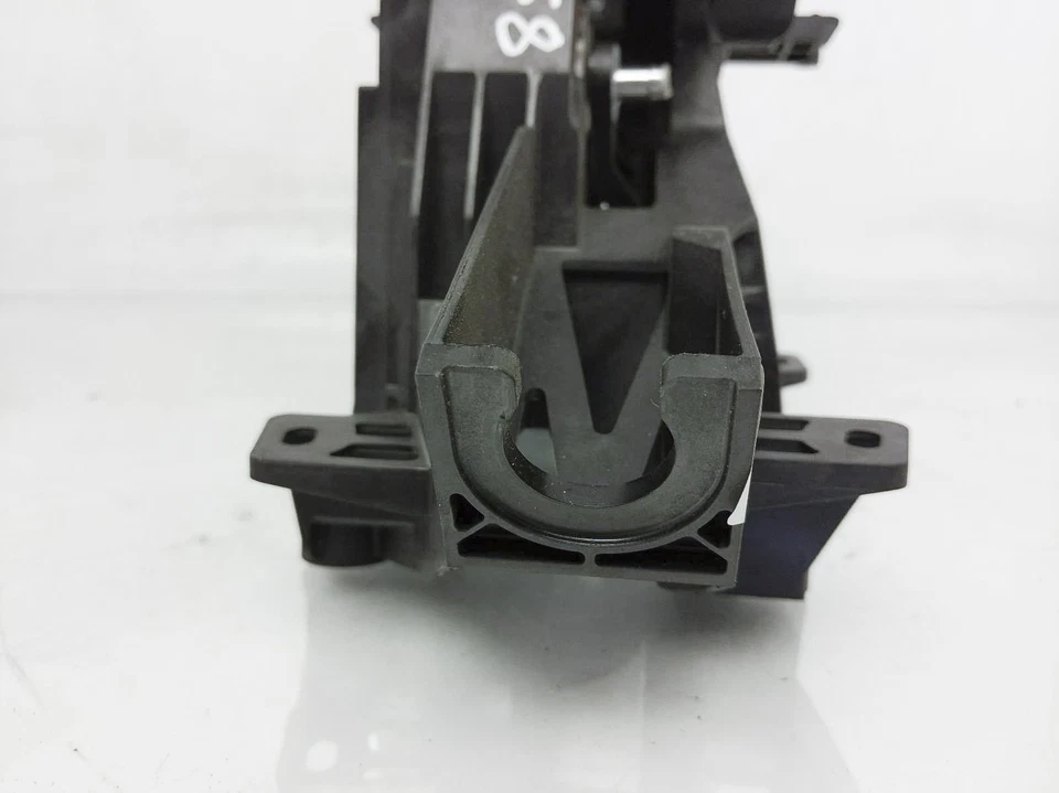 2017 2018 Toyota Corolla Im Auto Trans Gear Selector Shifter Assy 33542-12360-C0 - Image 3 of 4