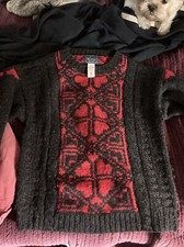 Vintage The Woolrich Woman Wool Knit Pullover Sweater Size S Heart Pattern