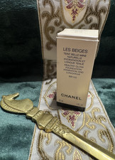 CHANEL Les Beiges Healthy Glow Hydrating Liqu...