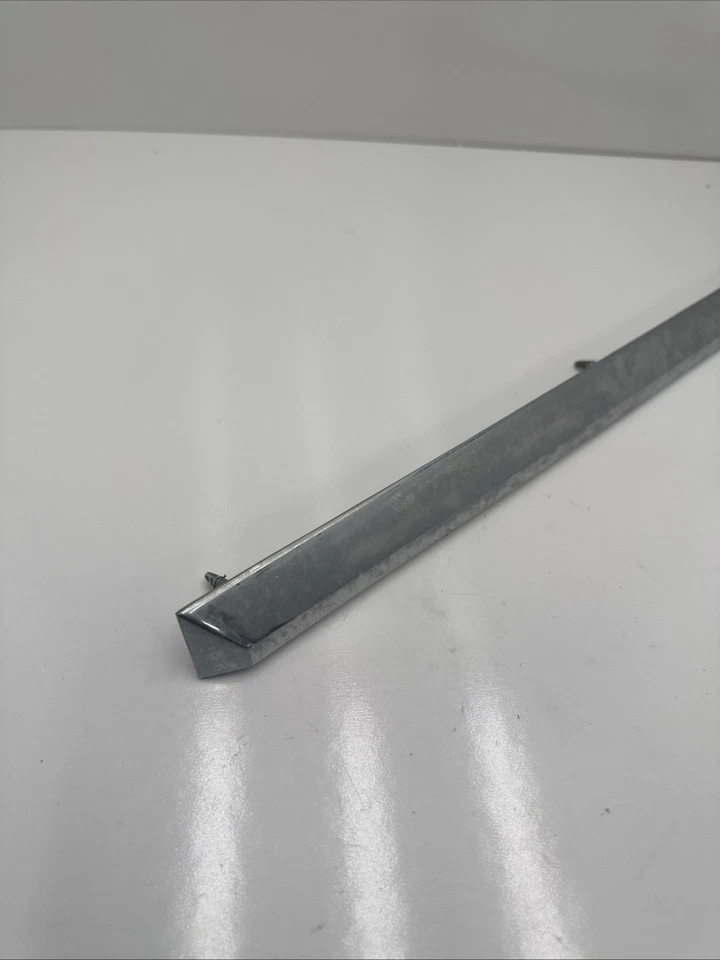 1983 - 1987 Chrysler Fifth Avenue Diplomat Grill Trim Right 4103624 B222-19 Foto 2 de 4