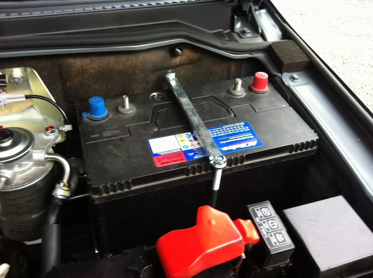 Pajero on sale battery tray
