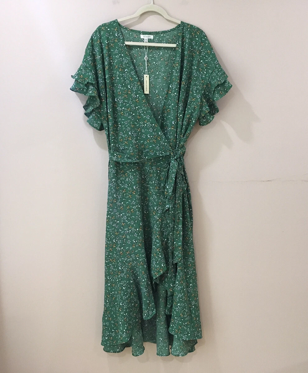 green emerald velvet dress Max Studio Women's Short Sleeve V-Neck Maxi Dress, Green Med Trans Geo  Clover at Amazon Women's Clothing store
