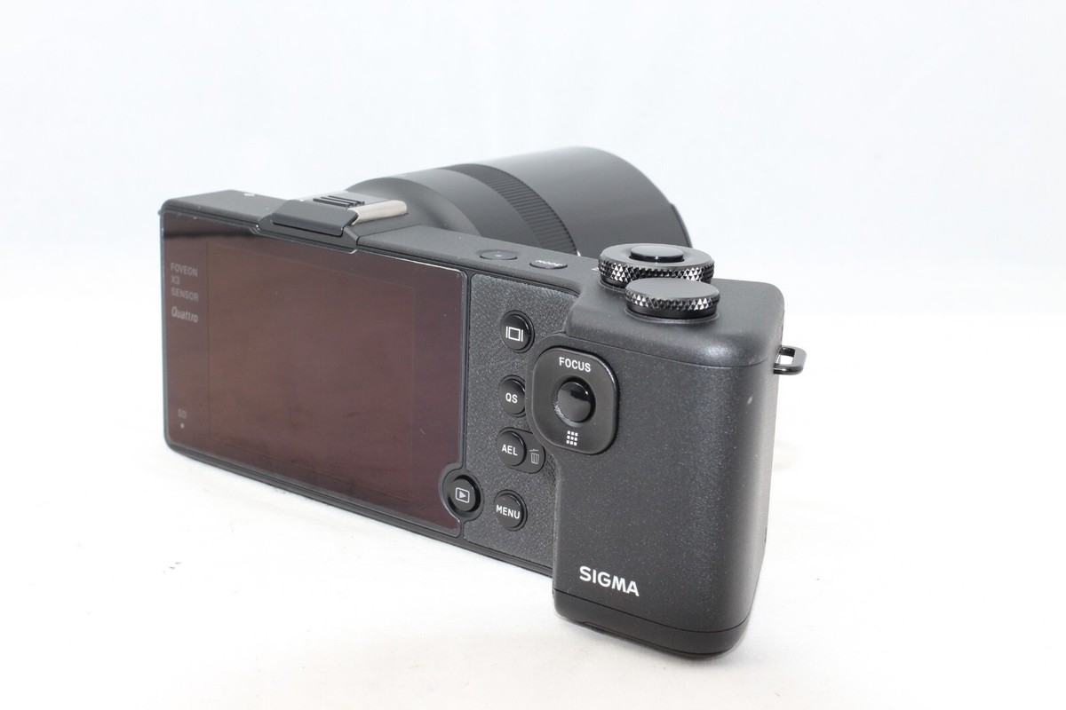 MINT 】Sigma DP0 Quattro Compact Digital Camera #9994 MINT 】Sigma DP0 Quattro Compact Digital Camera #9994