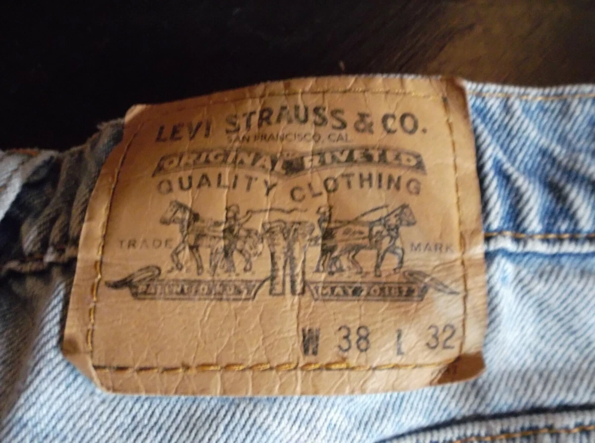 Levis white clearance tag