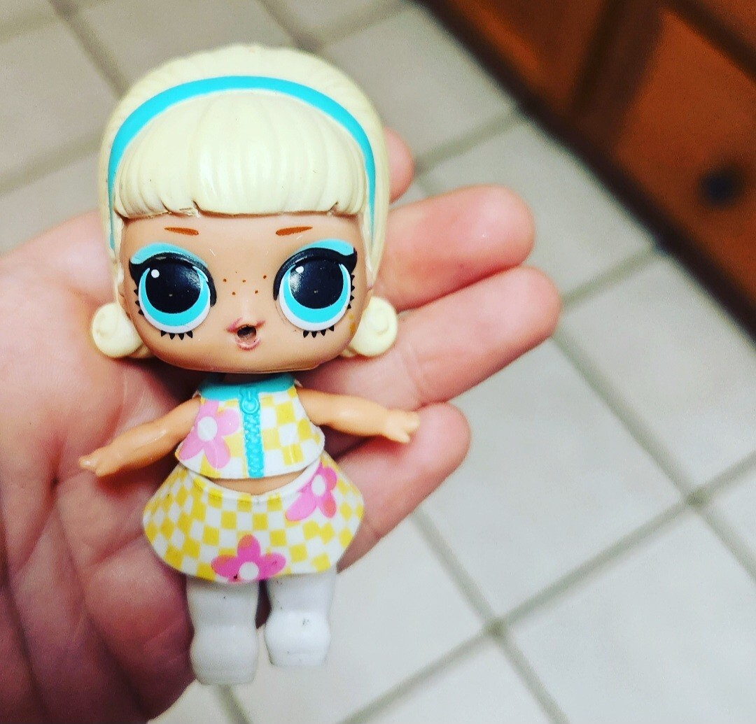 MGA LOL Surprise Dolls Series Confetti Pop Go Go Gurl