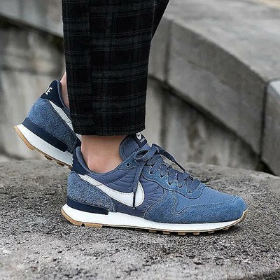 nike internationalist blue womens