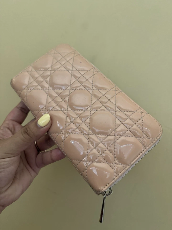 Christian Dior леди Dior розовый лакированная кожа на молнии длинный бумажник - Изображение 4 из 4