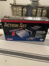 Nintendo NES Action Set Complete in Box CIB w/ Zapper Mario Duck Hunt TESTED!!!