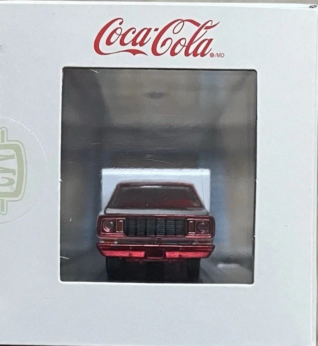 M2 Machines Chase. COCA-COLA 1974 Dodge Truck & 1971 Dodge Charger Custom - Image 2 of 4