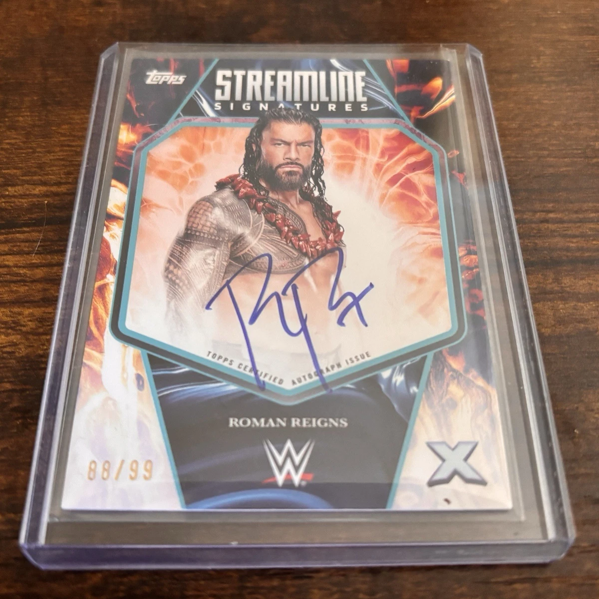 ロマンレインズ　サイン&レリックカード　44/50 TOPPS WWE Topps Wrestling WWE Serial Numbered Sports Trading Cards