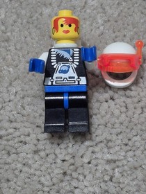 Lego Ice Planet 6973 Deep Freeze Defender Complete w/ Manual Minifigs Rare