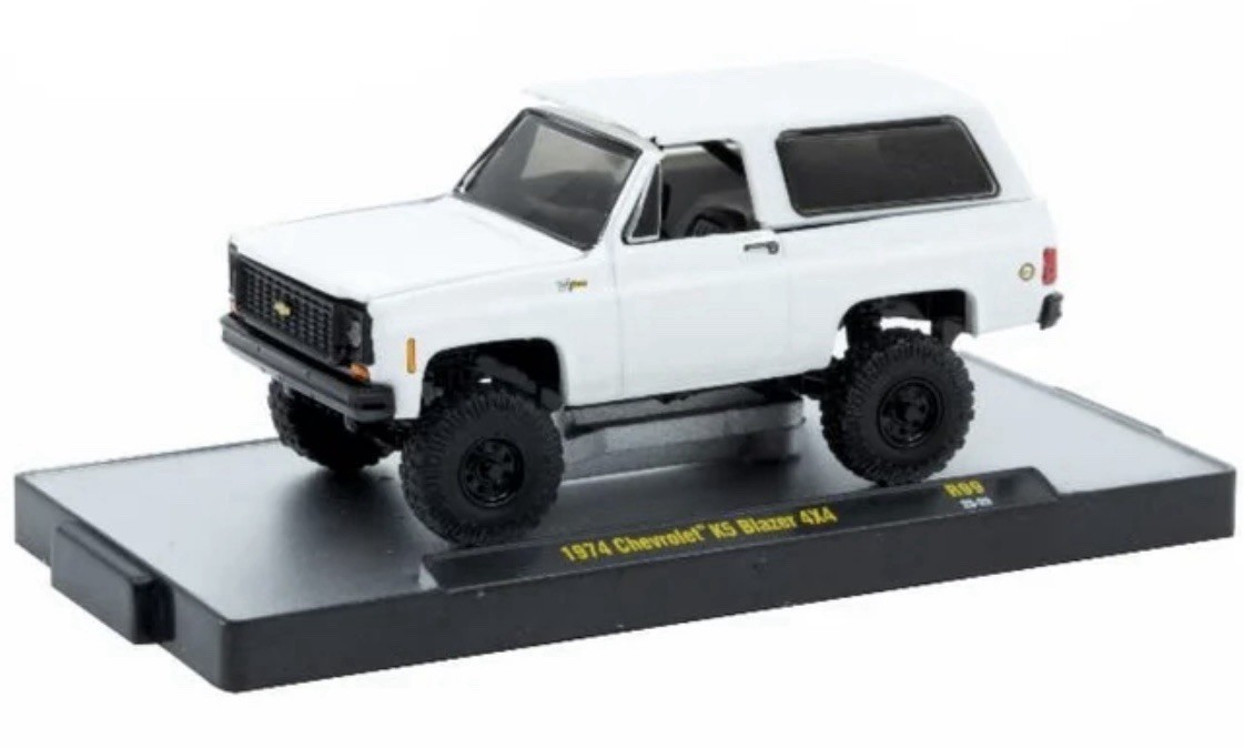 M2 1974 シボレー　K5 BLAZER 4X4 (チェイスカー) M2 1974 シボレー K5 BLAZER 4X4 (チェイスカー) M2 Machines 1