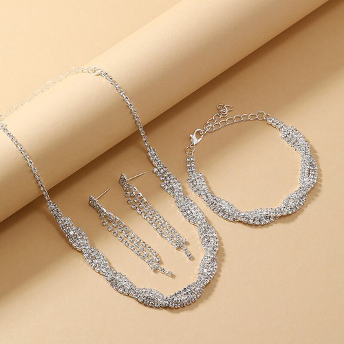 Bridal Jewelry Sets 3pcs Rhinestone Alloy 1 Necklace 1 Bracelet Earrings Women's Stylish