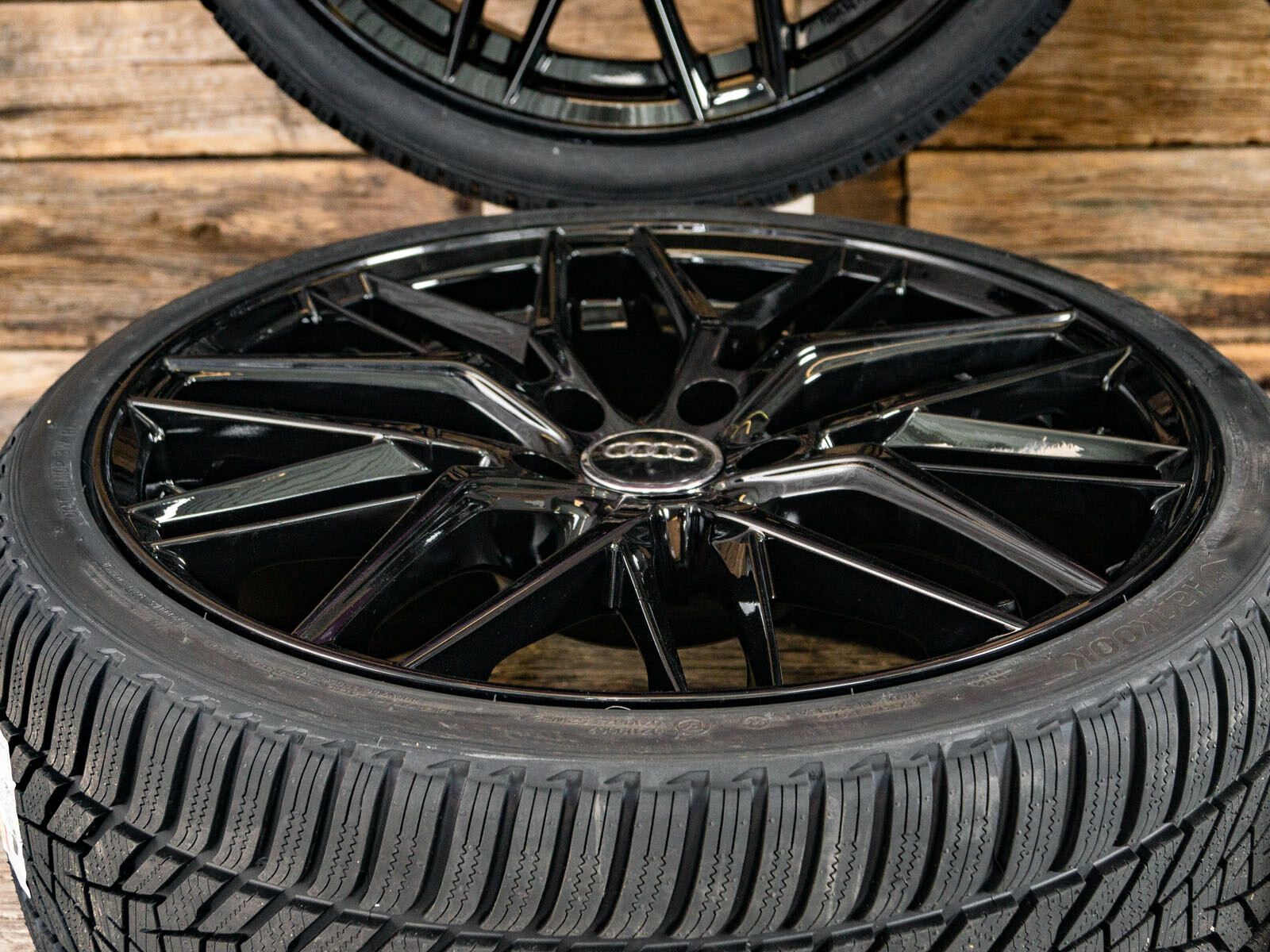 Ruote invernali 18 pollici RW01 per Audi A4 S4 A5 B8 B9 Q2 SQ2 Q3 8U TT TTS 8S nere foto 5