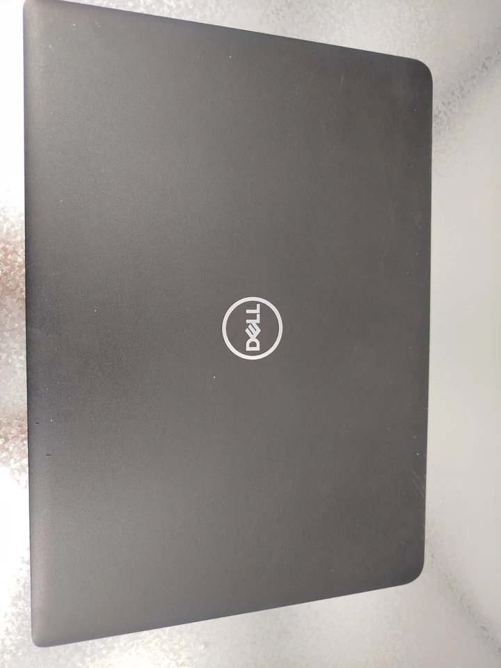 Dell Latitude 3400 · i5-8265U · 8GB · 256GB, photo 1 sur 5