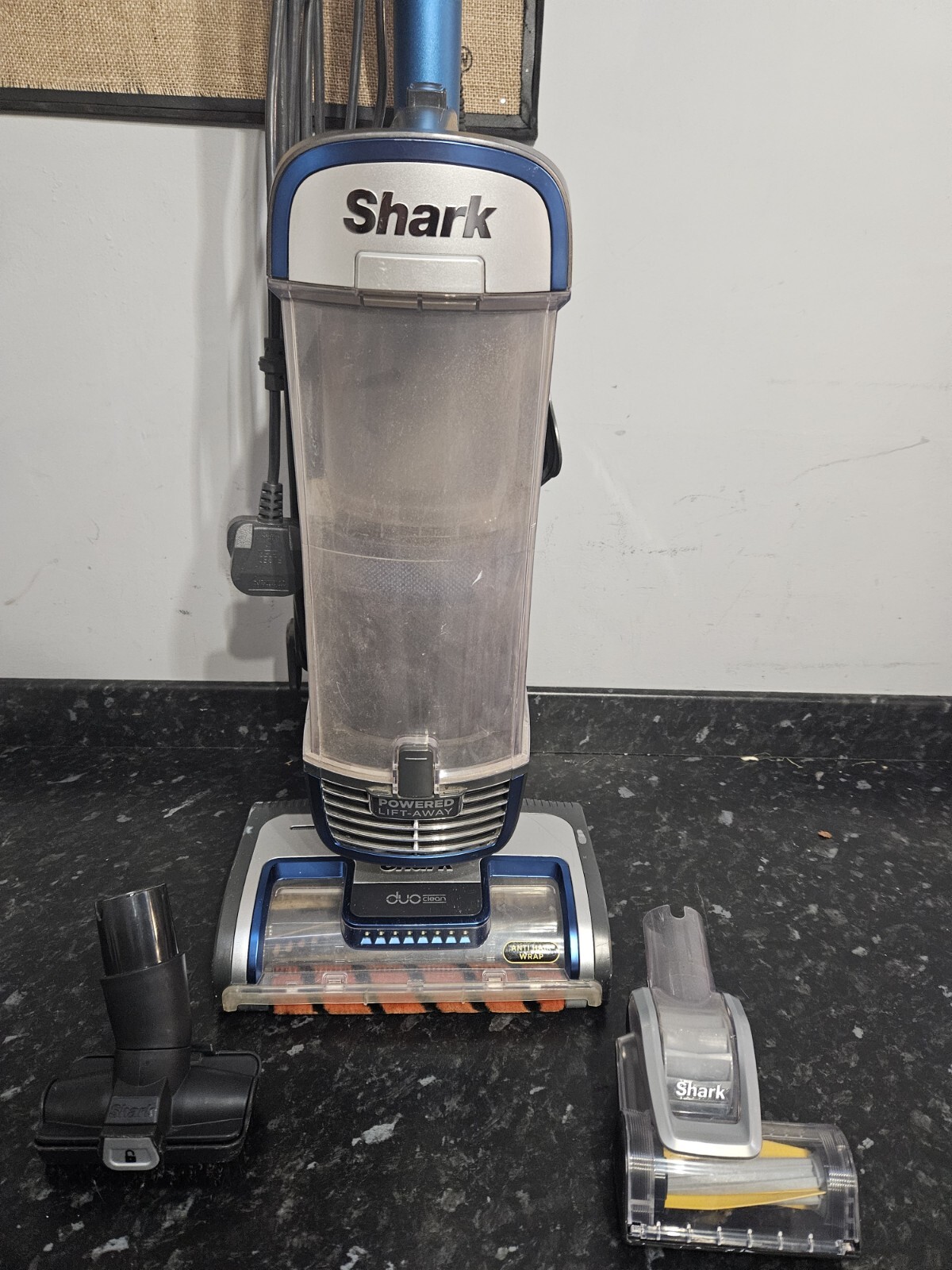 Shark Anti Hair Wrap Upright Pet Vacuum NZ850UKT 622356242776 eBay
