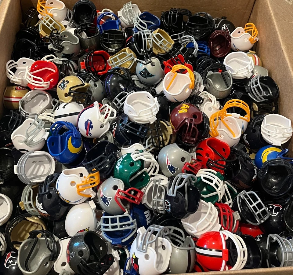 NFL Football Helmet Keychain- Pick Your Favorite Team! - Image 4 of 4