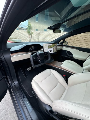 2022 Tesla Model X Dual Motor Long Range - Picture 9 of 19
